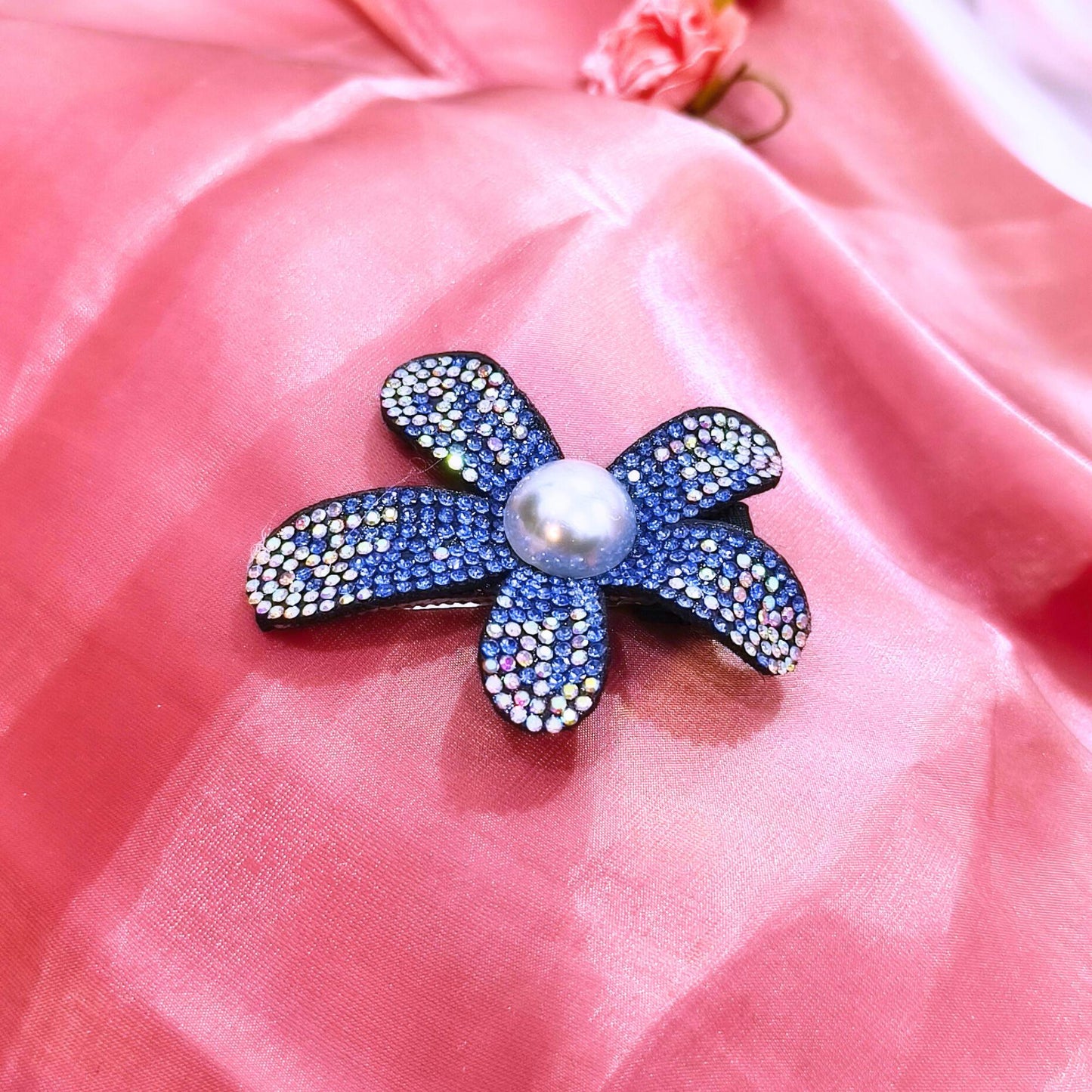 Blooming Crystal Fabric hair pin- blue & white
