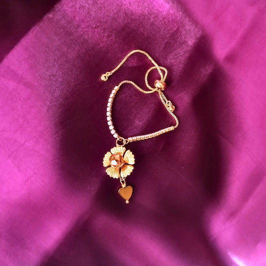 Spinning Layers Blooming Heart Bracelet – Golden ii