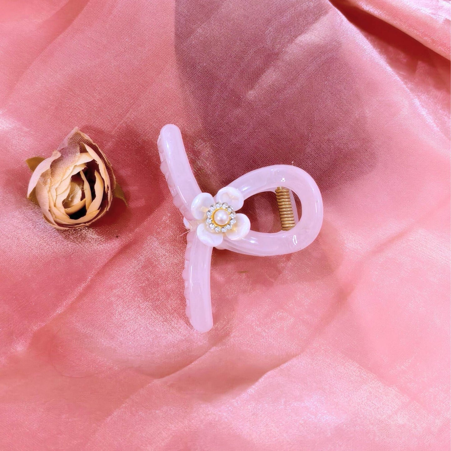Blooming claw Clip- Regular size.
