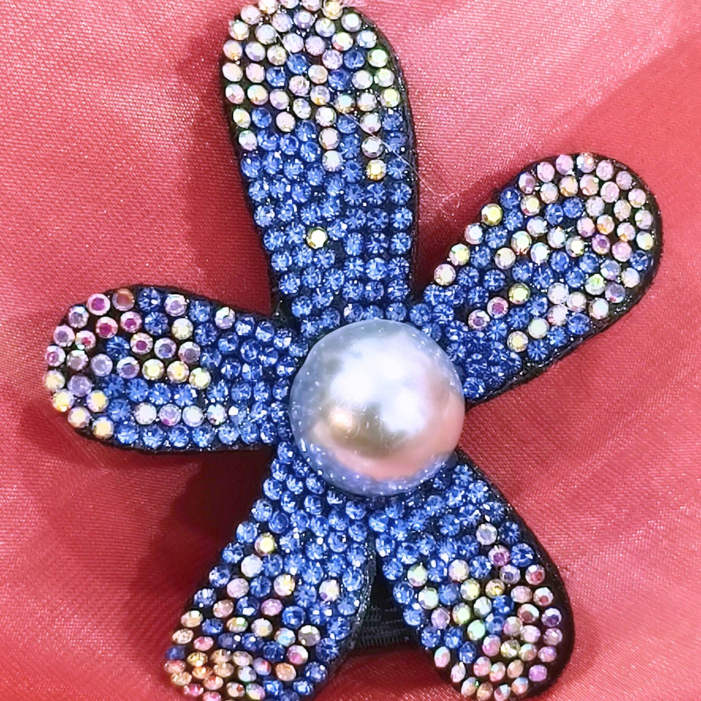 Blooming Crystal Fabric hair pin- blue & white