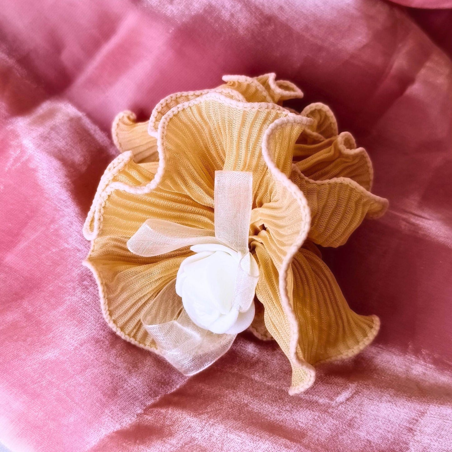 Blooming Crush scrunchies with Spongy flower- Beige