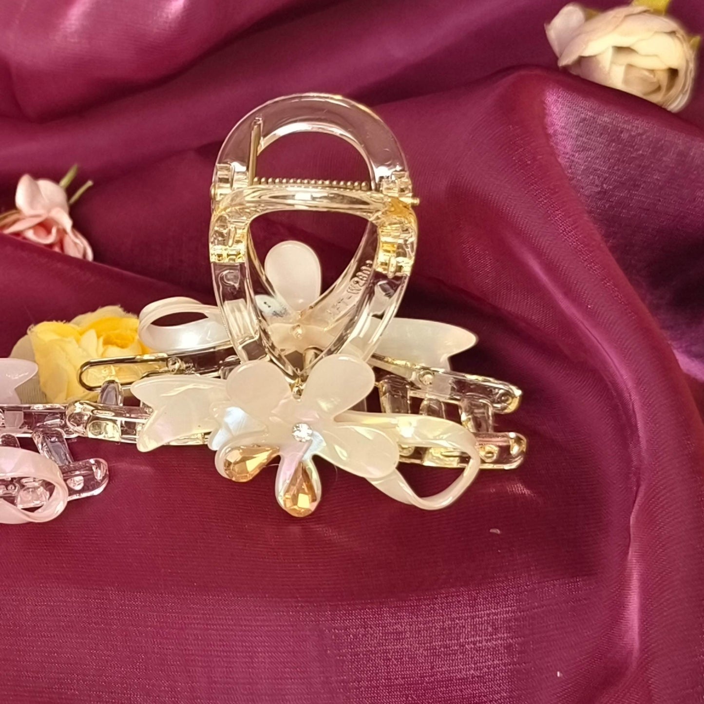 Blooming Shiny-bow flower with Crystal claw clip.
