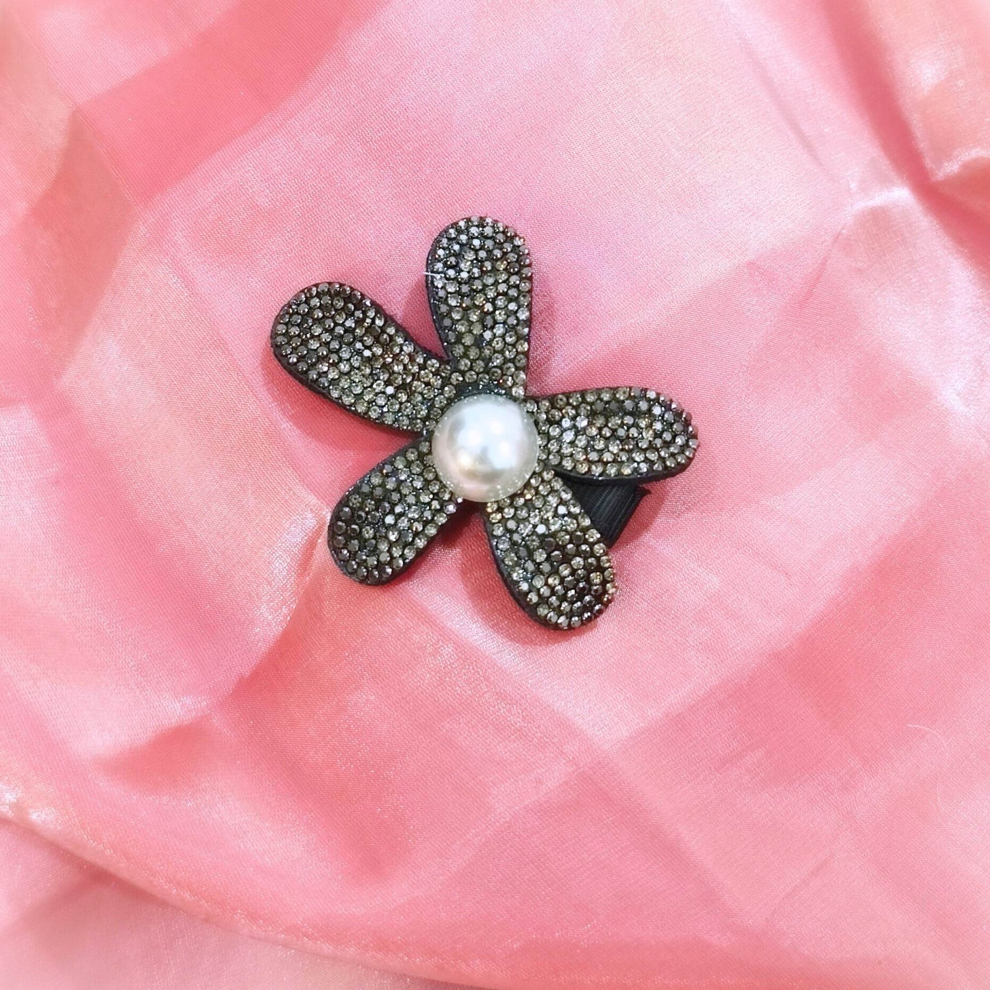 Blooming Crystal Fabric hair pin-Dark Brown.