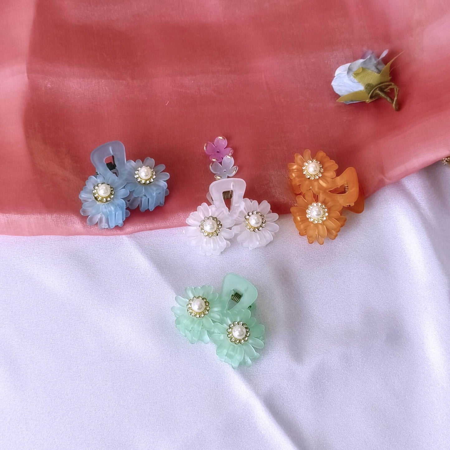 Blooming Combo of 4-Flower small Claw Clips