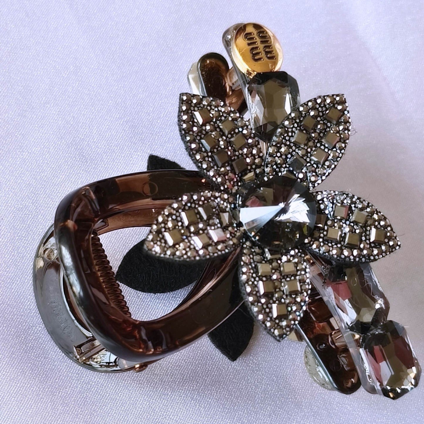 Blooming Cristal- fabric Flower clow clip