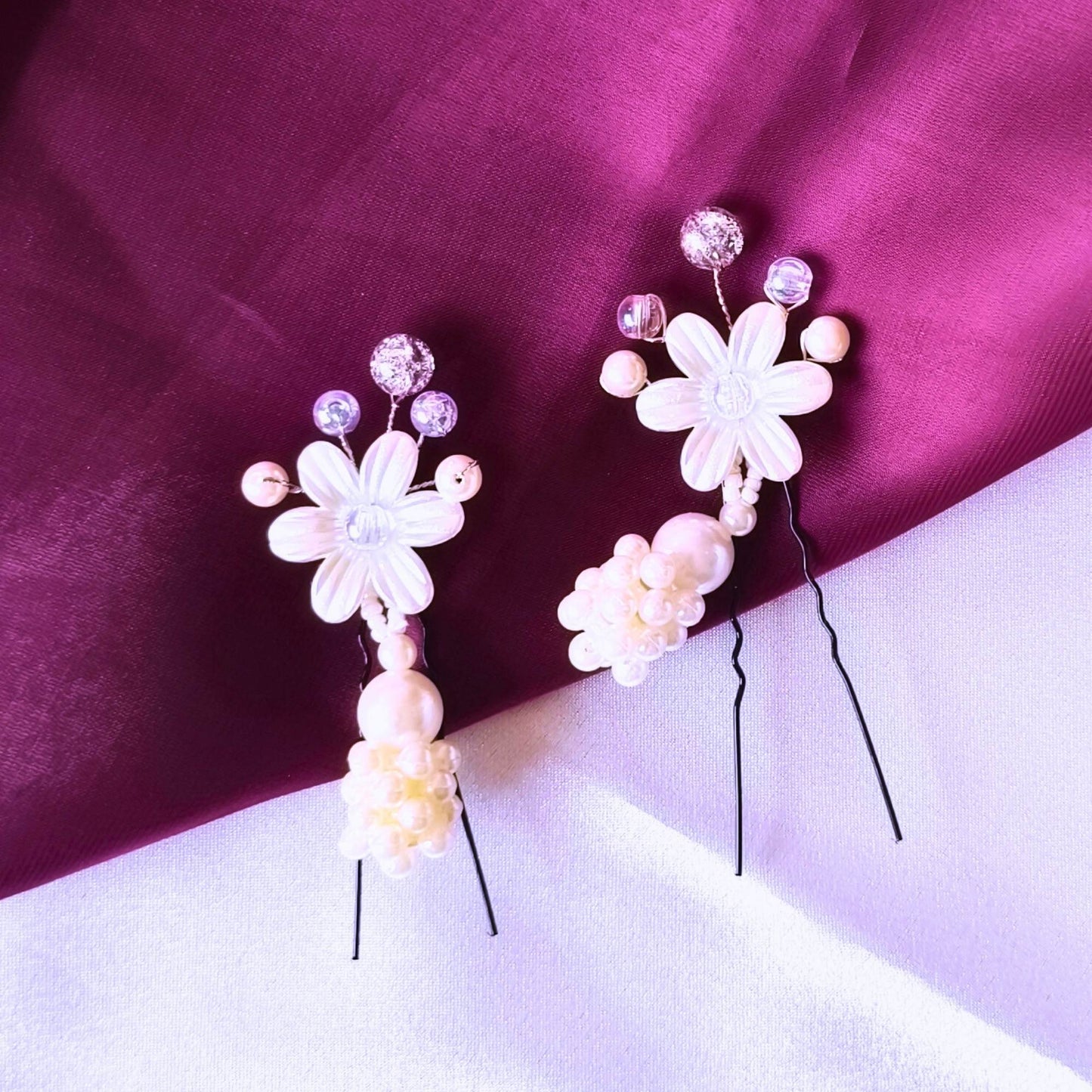 Blooming Handcrafted Hair Pin - Pearl White.