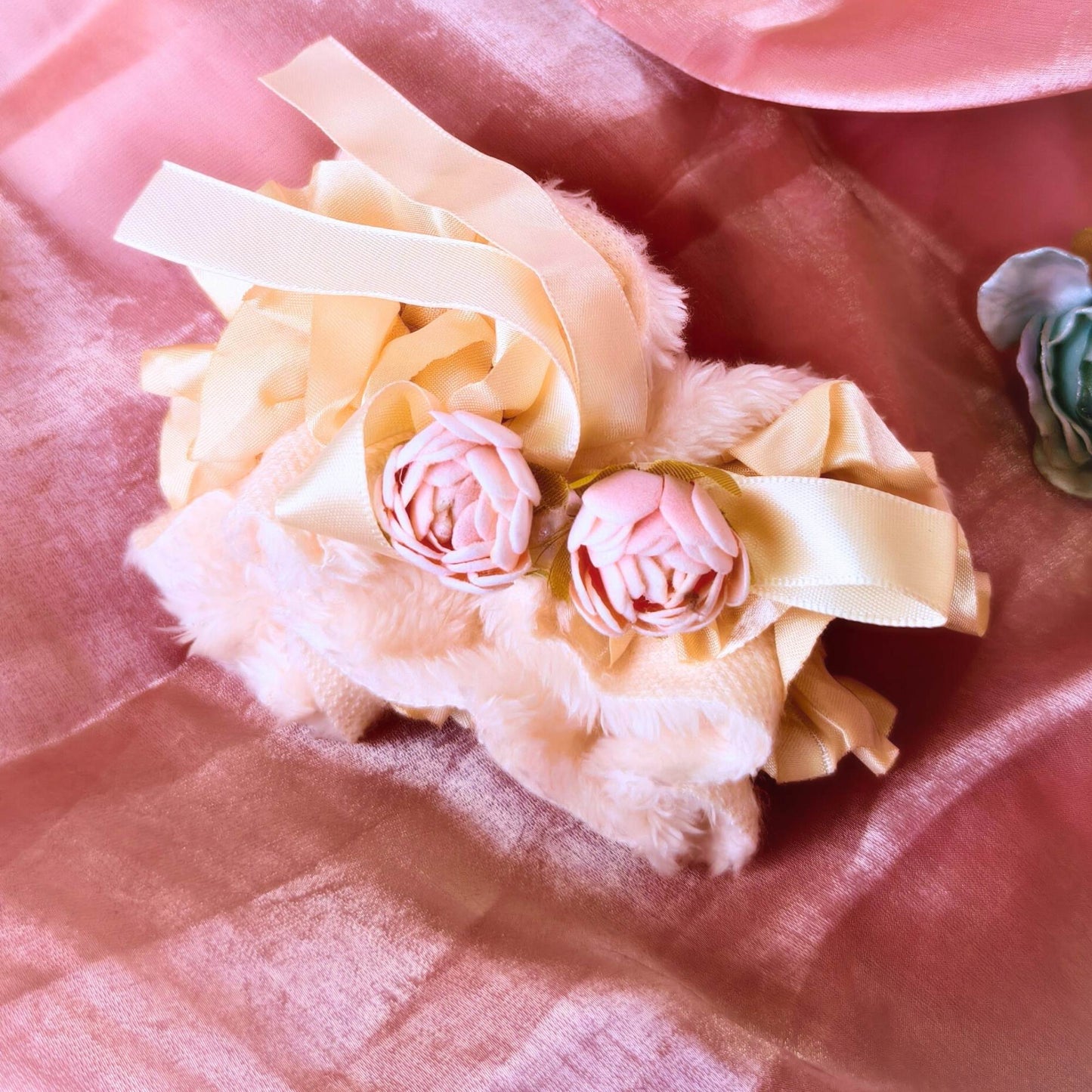 Blooming Soft Furry-Satin Scrunchie - Beige