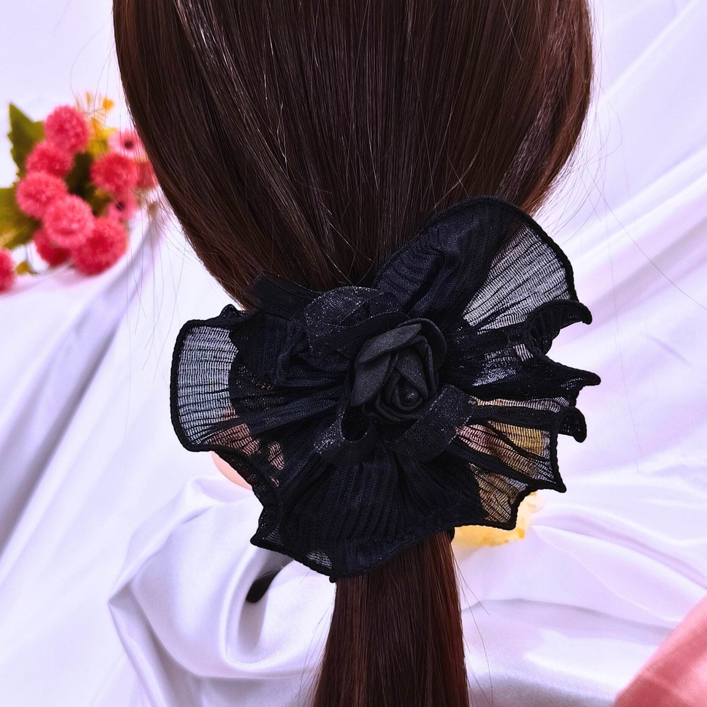 Blooming Crush scrunchies with Spongy flower - Black.