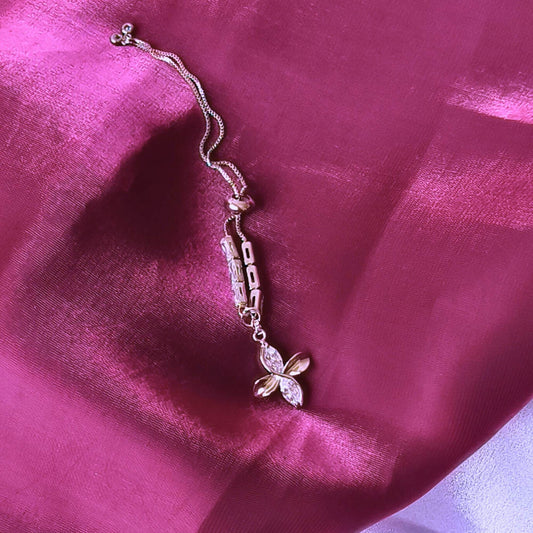 ♾️ Infinite Charming Blooming Diamond Bracelet – Silver