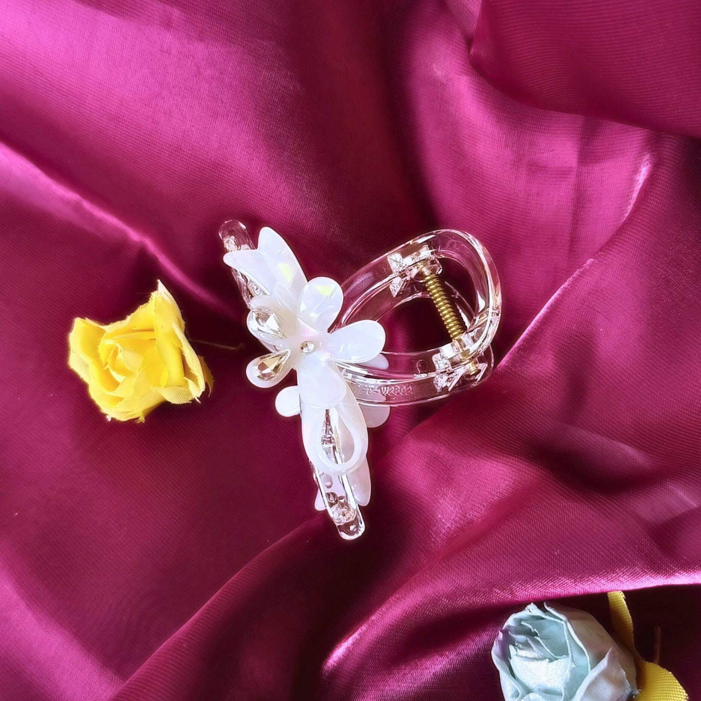 Blooming Shiny-bow flower with Crystal claw clip.