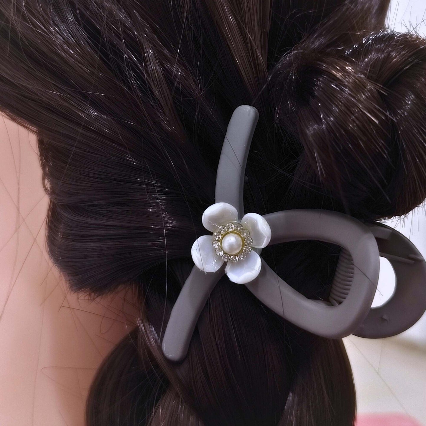 Blooming claw Clip- Regular size.