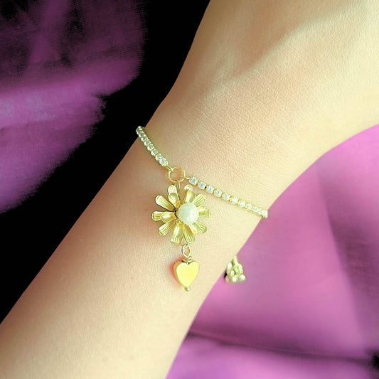 Spinning Layers Blooming Heart Bracelet II – Golden